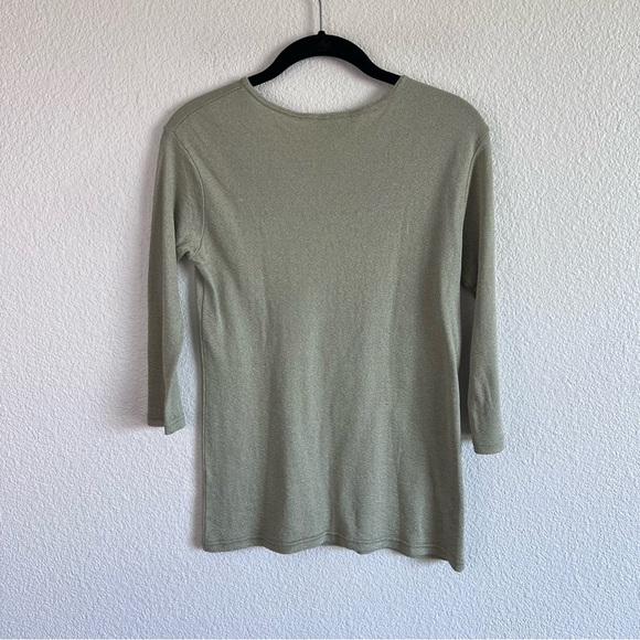 Michael Stars Women’s Angelina Shine V-Neck Tee - Picture 4 of 8